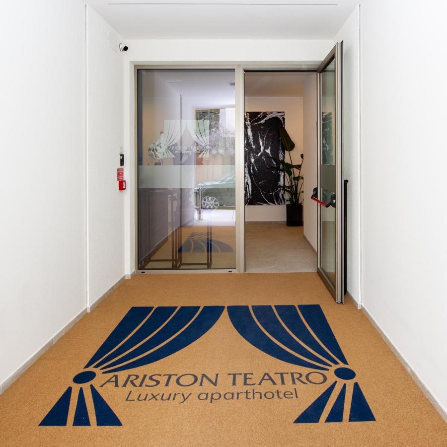 Ariston Teatro Luxury Aparthotel Γκράντο Εξωτερικό φωτογραφία